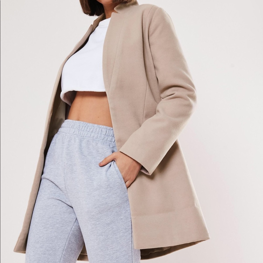 Nude inverted collar formal coat